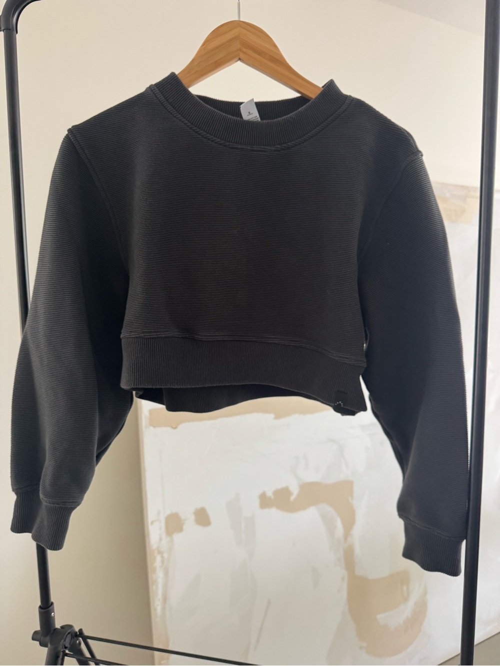Varley Black Cropped Crew Sweatshirt
